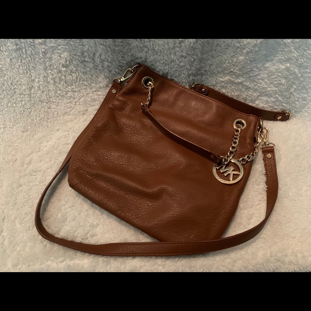 Michael Kors chain crossbody/shoulder bag